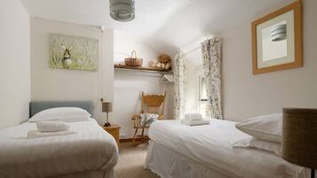 2 bedrooms, iron/ironing board, travel crib, free WiFi