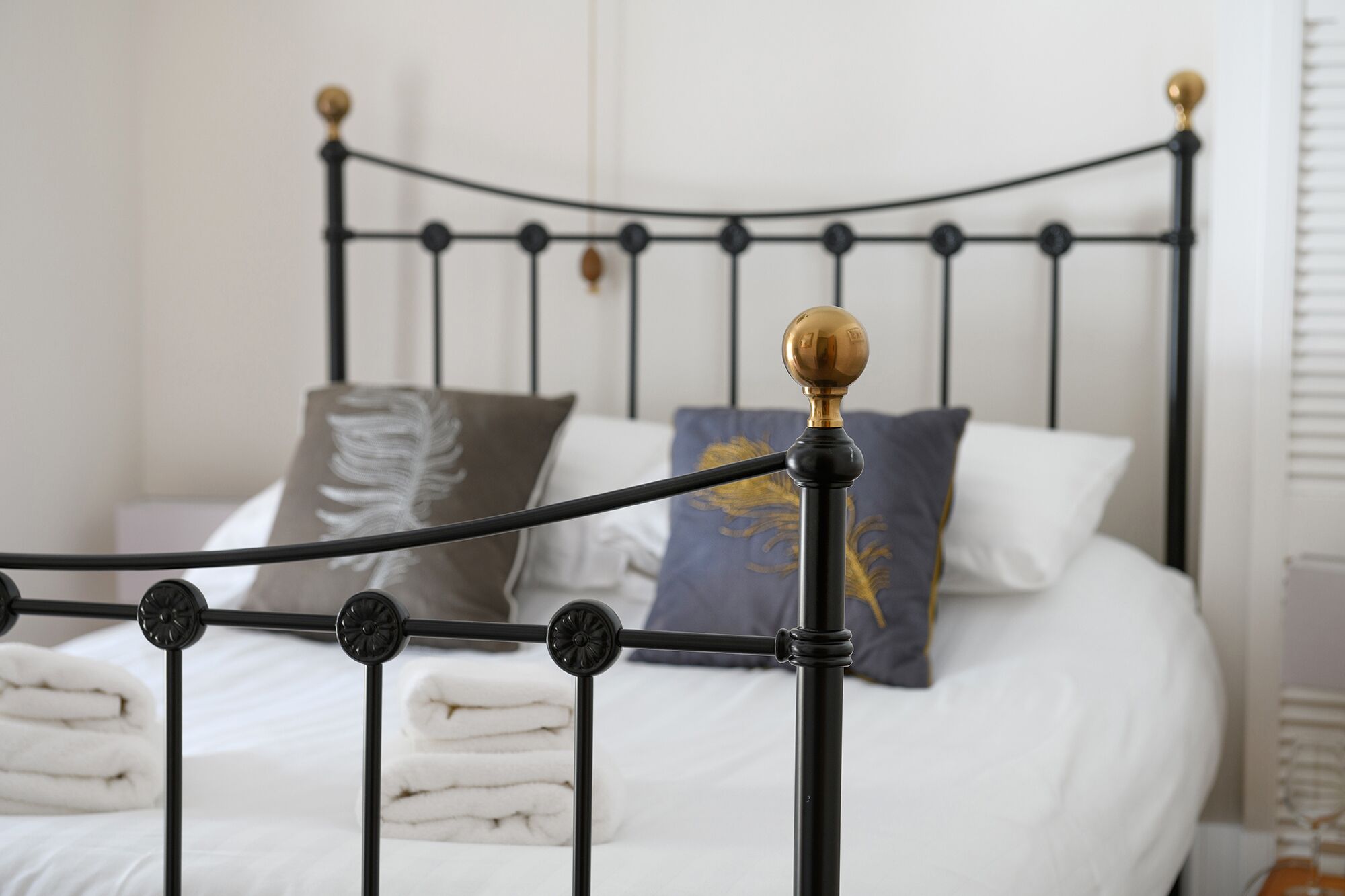 2 bedrooms, iron/ironing board, travel cot, free WiFi