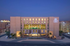 View from property - Doubletree By Hilton Doha - Al Sadd (Doha)