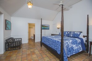 Superior Double Room | Desk, laptop workspace, free WiFi, bed sheets - Sugar Apple Bed & Breakfast (Christiansted)