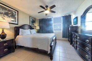 1 soverom, strykejern/-brett, wi-fi (inkludert) og sengetøy