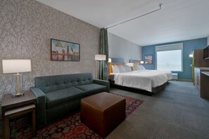 Estudio, 2 camas de matrimonio, no fumadores | Zona de estar | Televisión de pantalla plana de 55 pulgadas con canales por cable