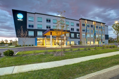 Tru By Hilton Monroe