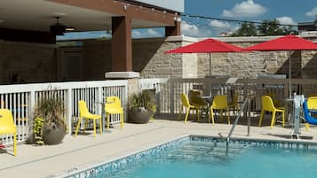 Outdoor pool, open 8:00 AM to 10:00 PM, pool umbrellas, sun loungers