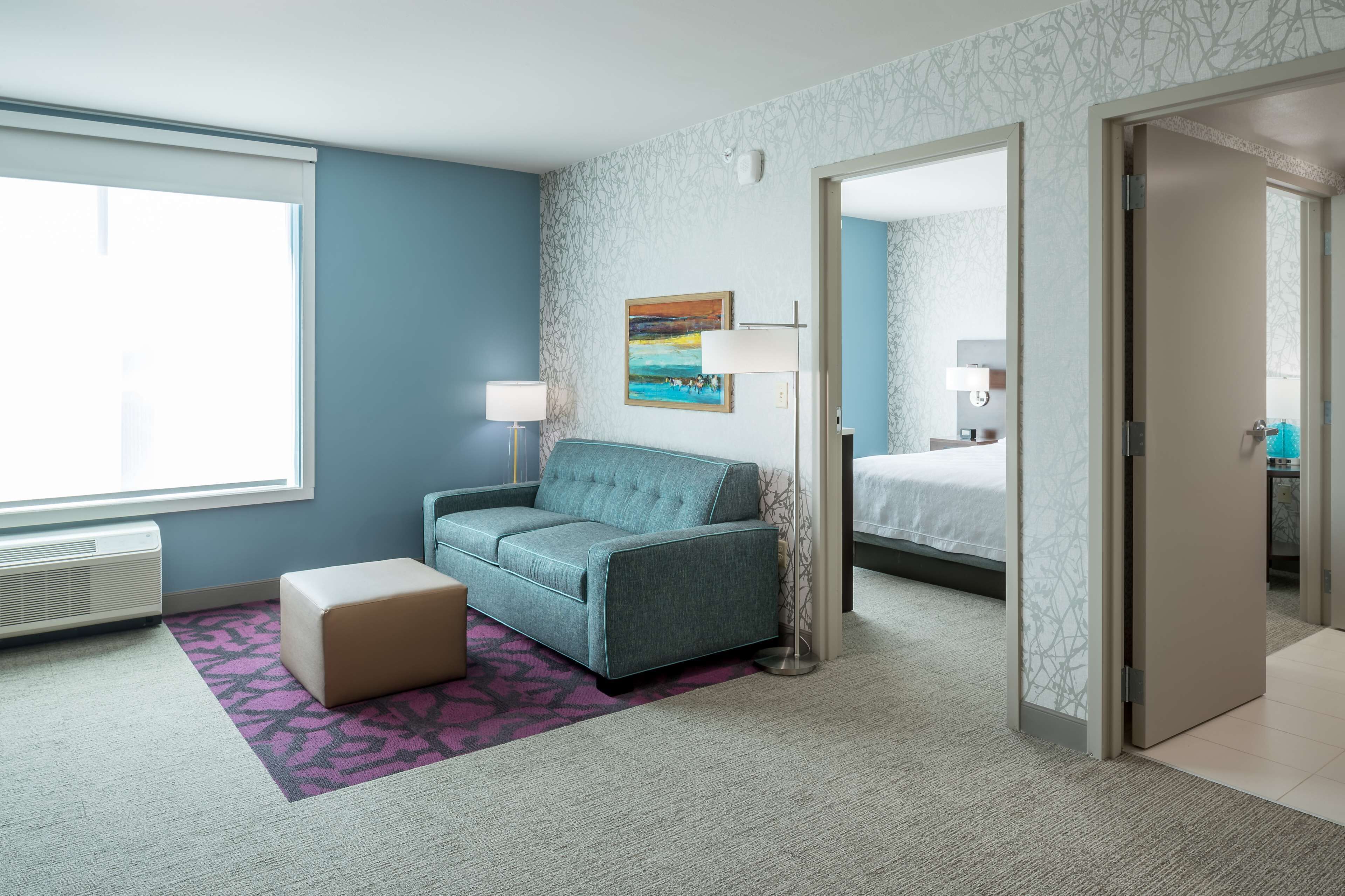 套房, 1 間臥室, 非吸煙房 | 起居區 | 55-吋平面電視、數位頻道、電視