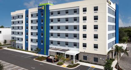Home2 Suites by Hilton Miami Doral West Airport