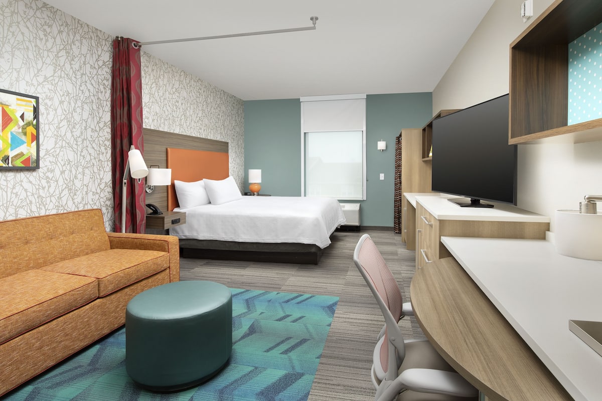 1 bedroom, in-room safe, desk, laptop workspace