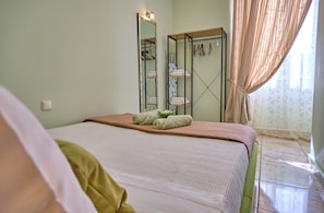 1 bedroom, iron/ironing board, free WiFi, bed sheets