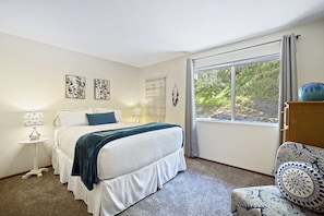3 bedrooms, WiFi, bed sheets - Sequoia House ~ 1 Mile from Park Entrance! (Three Rivers)