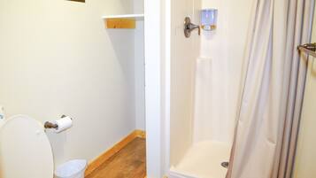 Standard Double Room, 2 Double Beds | Bathroom | Shower, towels