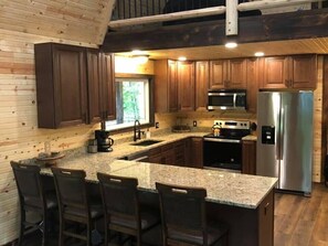 Refrigerador, microondas, horno y lavavajillas 