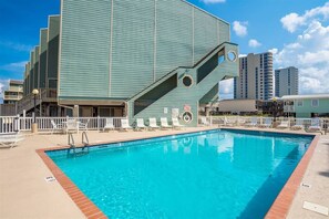 Outdoor pool - Three balconies, ocean views, private beach access & fishing pier on lagoon too! (Gulf Shores)