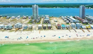 On the beach - Three balconies, ocean views, private beach access & fishing pier on lagoon too! (Gulf Shores)