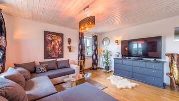 Télévision, cheminée