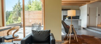 Holiday House "Haus Lichtenstern" with Wi-Fi, Balcony and Mountain View