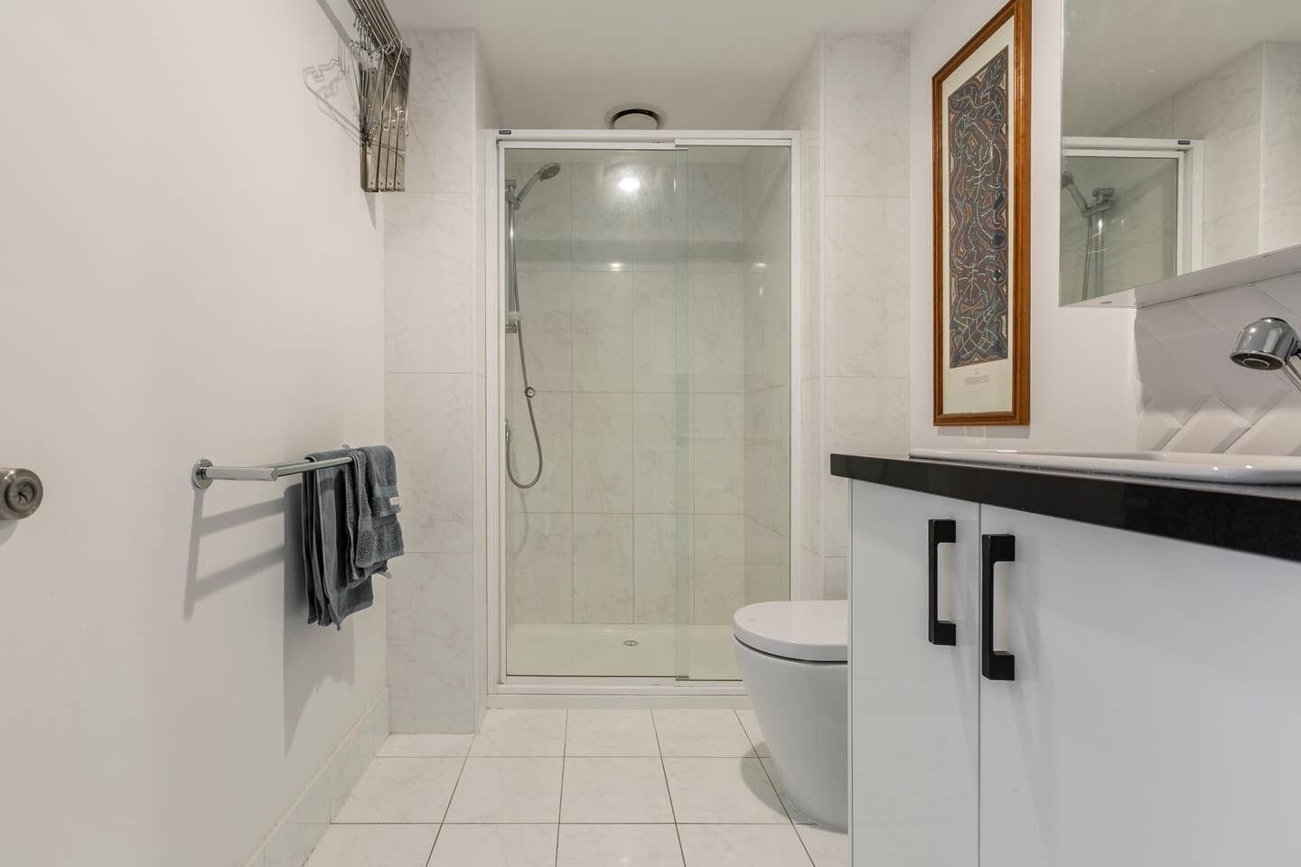Melbourne and Southbank Gem with 3 bedrooms — image 18