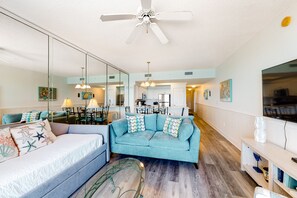 Flat-screen TV, stereo