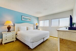 2 bedrooms, iron/ironing board, Internet, bed sheets