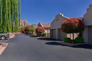 Property grounds - Beautiful Condo located in the center of West Sedona! Columbine - S078 (Sedona)