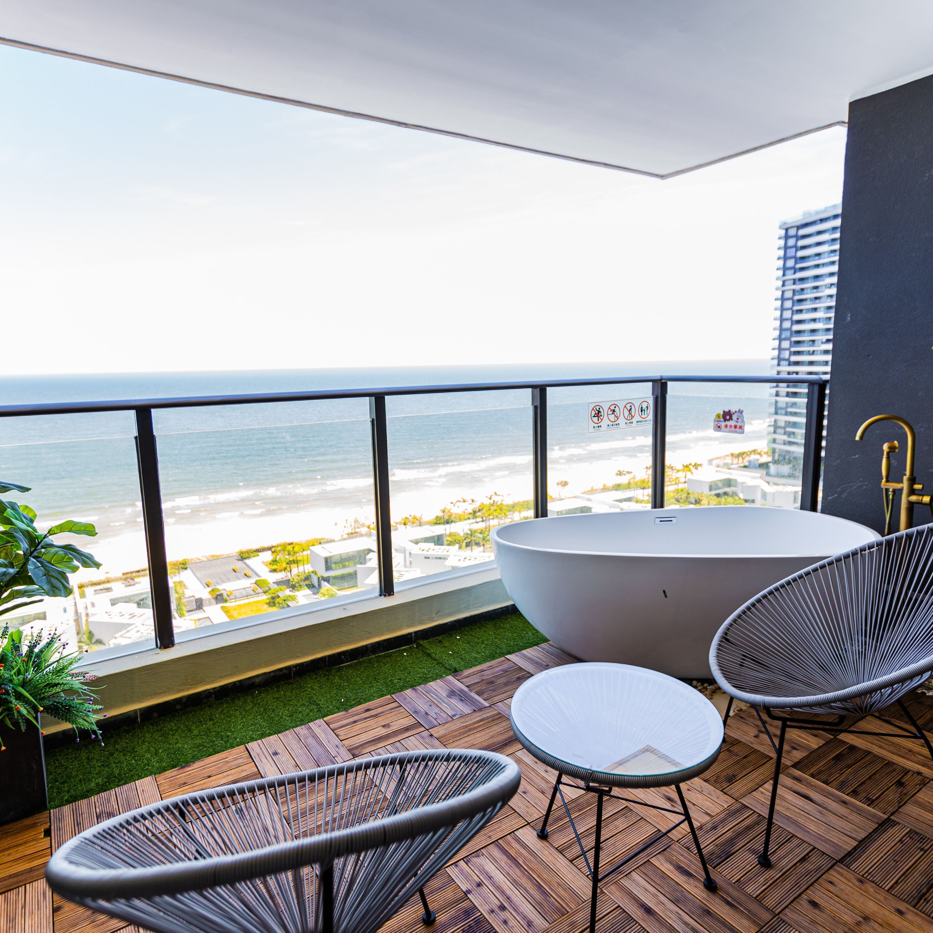 Deluxe Double Room, Bathtub, Sea View | Private spa tub