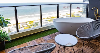 Yi Shu Jing Pin Holiday Hotel