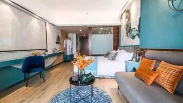 Deluxe Double Room, Sea View | Desk, free WiFi