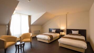 1 bedroom, desk, free WiFi, bed sheets