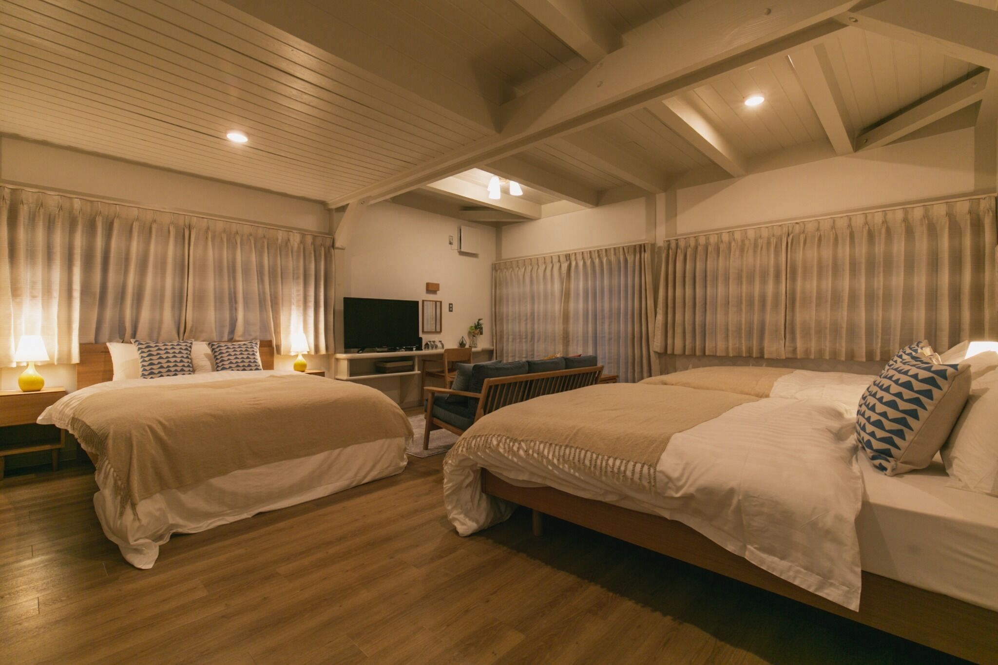 1 dormitorio, escritorio, tabla de planchar con plancha y wifi gratis