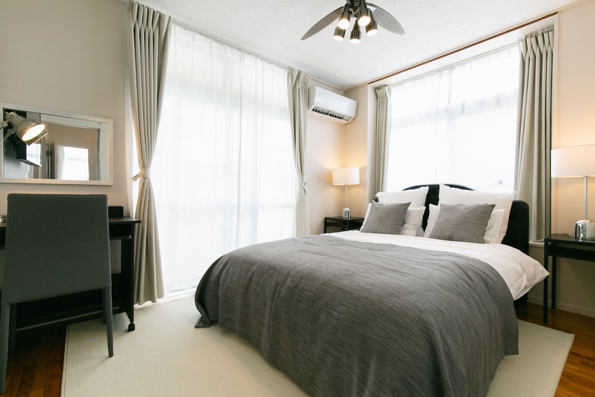 3 bedrooms, desk, iron/ironing board, free WiFi