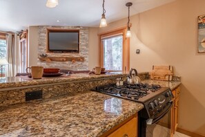 Fridge, microwave, oven, stovetop - Book for the Holidays! Cozy Condo near Village of Northstar! Close to Chairlift! (Truckee)