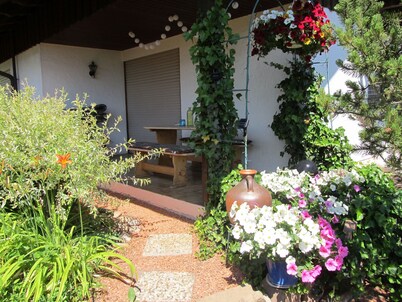 Landhaus Pema vacation apartment near Maulbronn Monastery and Tripsdrill Adventure Park