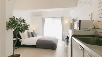 1 bedroom, desk, iron/ironing board, free WiFi