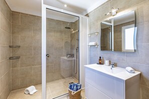 Bathtub, hair dryer, towels, toilet paper - Casa Grande (Javea / Xàbia)