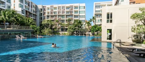 Piscine extérieure