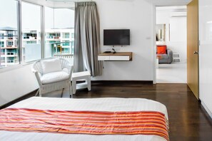 1 chambre, coffres-forts dans les chambres, fer et planche à repasser