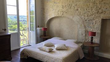 6 dormitorios, tabla de planchar con plancha, wifi