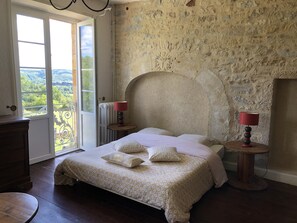 6 soverom, strykejern/-brett og wi-fi