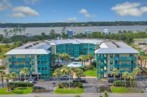 Condo, 2 Bedrooms | Exterior