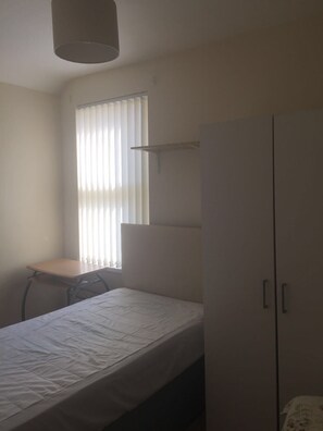 1 bedroom, WiFi - Close to 3 botanic gardens and seaside, 8 min to city centre by car (Dingle)