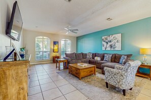 Een televisie, een dvd-speler en een filmbibliotheek