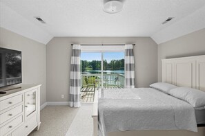 4 bedrooms, internet, bed sheets