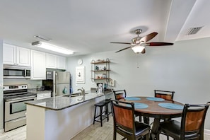Fridge, microwave, oven, stovetop - A Poolside Paradise - Villa 340 (Jekyll Island)
