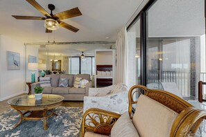 Fernseher, DVD-Player, Videothek