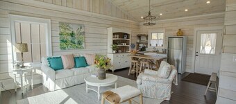 The Wine Cellar Cottage - Mountain Vineyard Getaway