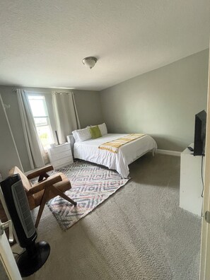 2 chambres, fer et planche à repasser, accès au Wi-Fi (inclus)