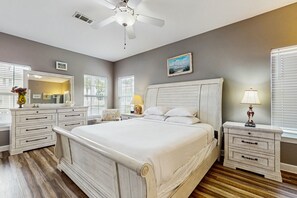 3 dormitorios, tabla de planchar con plancha, Internet y ropa de cama