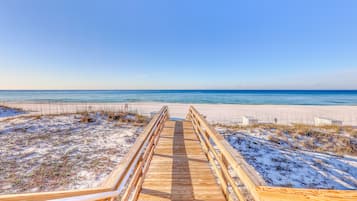 Playa en los alrededores