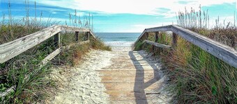 SeaPines, Beautifully updated, Walk to beach, Two free bikes, Pet friendly