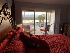 3 bedrooms, desk, iron/ironing board, WiFi
