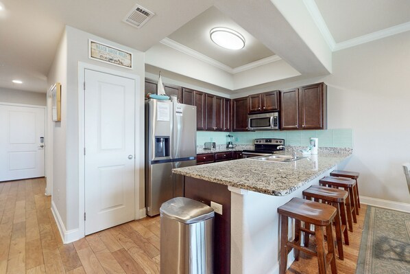 Fridge, microwave, oven, stovetop